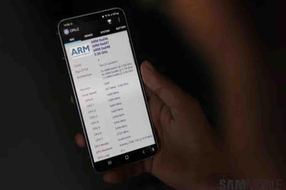 Samsung Rolls Out Galaxy S22 Update To Remove Performance Limit In Games